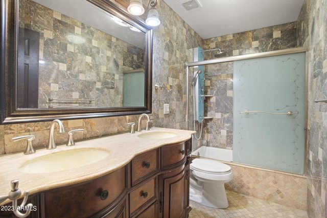 7775 N 52nd Drive, Glendale, AZ 85301