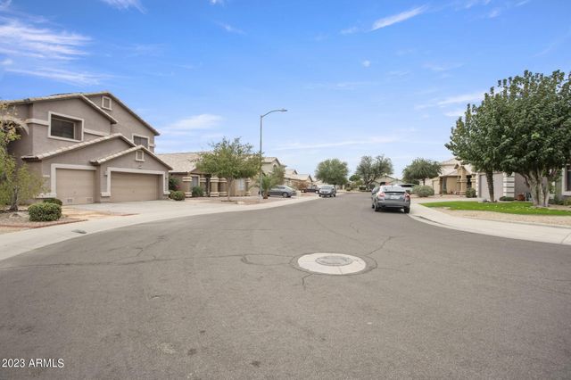 7775 N 52nd Drive, Glendale, AZ 85301