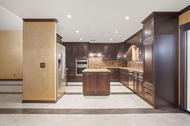 7775 N 52nd Drive, Glendale, AZ 85301