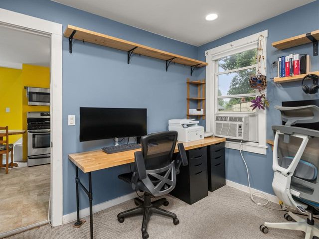 92 West St Apt A, Winooski, VT 05404