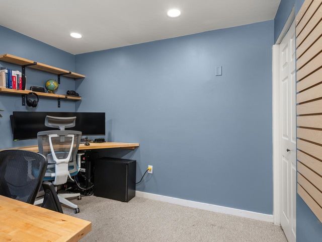 92 West St Apt A, Winooski, VT 05404