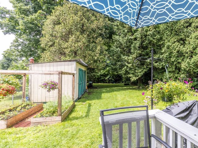 92 West St Apt A, Winooski, VT 05404