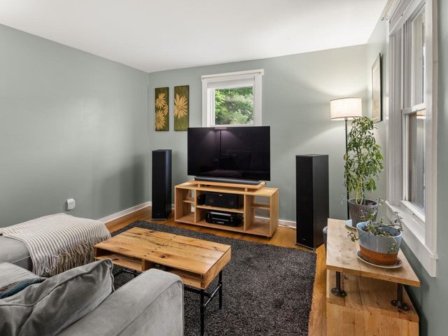 92 West St Apt A, Winooski, VT 05404