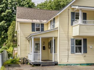 92 West St Apt A, Winooski, VT 05404