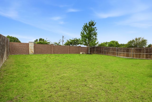 2115 Victoria Lane, Princeton, TX 75407