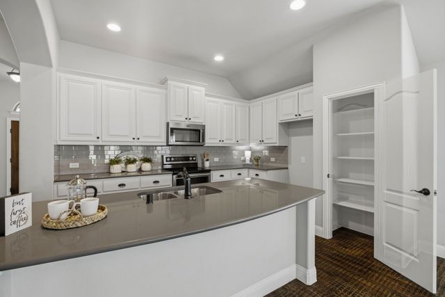 2115 Victoria Lane, Princeton, TX 75407