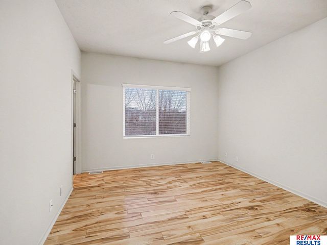 10707 Winding River Drive, Bellevue, NE 68123