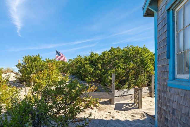 48 Salt Marsh Rd, Sandwich, MA 02537