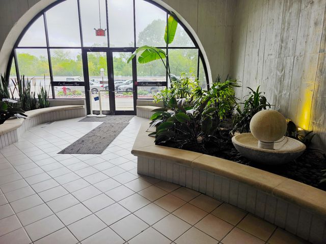 1 Renaissance Place 709, Palatine, IL 60067