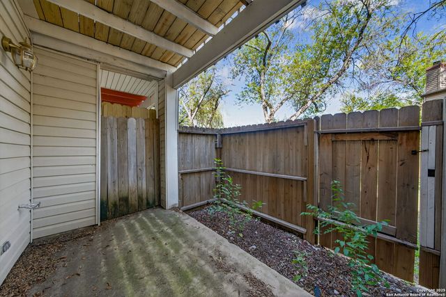 12261 Lemon Blossom, San Antonio, TX 78247