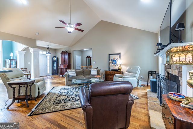 3300 Pierce Street, College Park, GA 30337