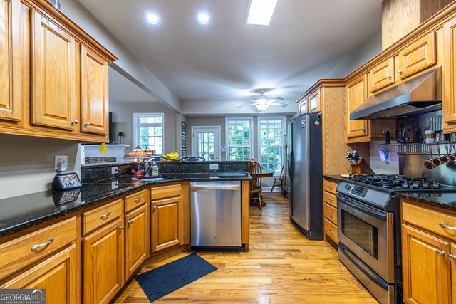 3300 Pierce Street, College Park, GA 30337