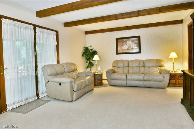 9540 Falcon Trak NE, Warren, OH 44484