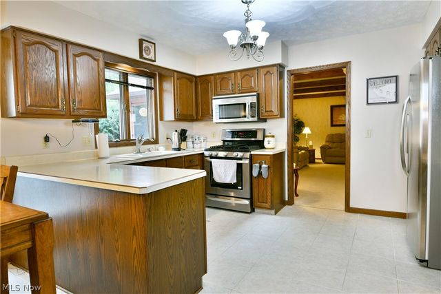 9540 Falcon Trak NE, Warren, OH 44484