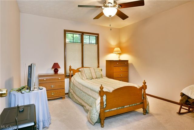 9540 Falcon Trak NE, Warren, OH 44484