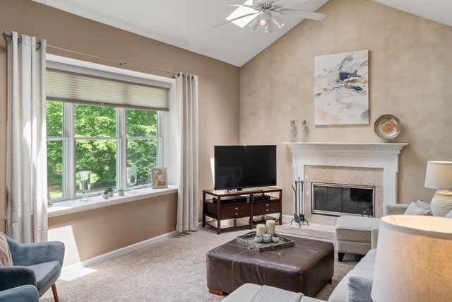 15 Winthrop Dr., Franklin, MA 02038