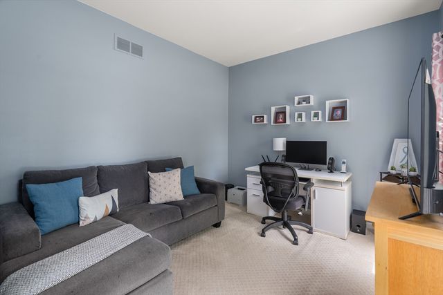 15 Winthrop Dr., Franklin, MA 02038
