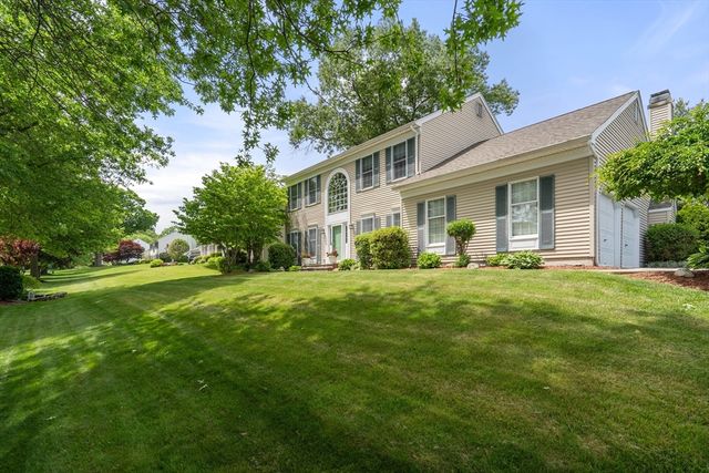 15 Winthrop Dr., Franklin, MA 02038