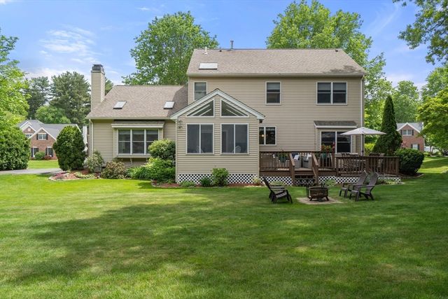 15 Winthrop Dr., Franklin, MA 02038