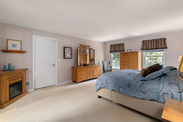 15 Winthrop Dr., Franklin, MA 02038