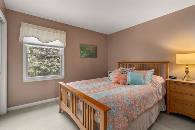 15 Winthrop Dr., Franklin, MA 02038