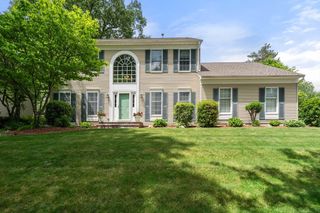 15 Winthrop Dr., Franklin, MA 02038