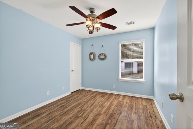 128 Meadowbrook Lane, Grantville, GA 30220