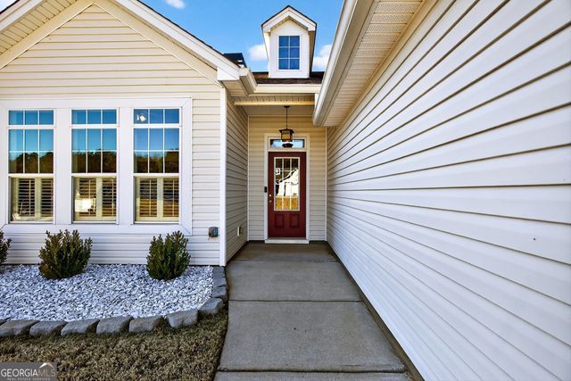 128 Meadowbrook Lane, Grantville, GA 30220