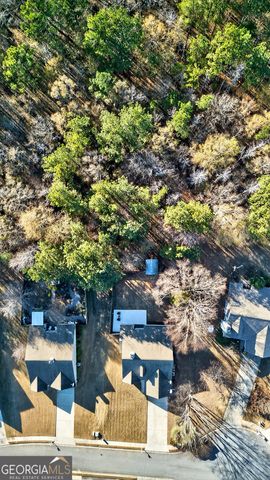 128 Meadowbrook Lane, Grantville, GA 30220