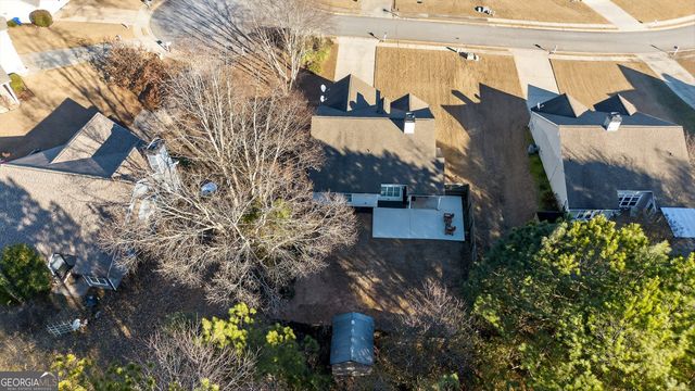 128 Meadowbrook Lane, Grantville, GA 30220