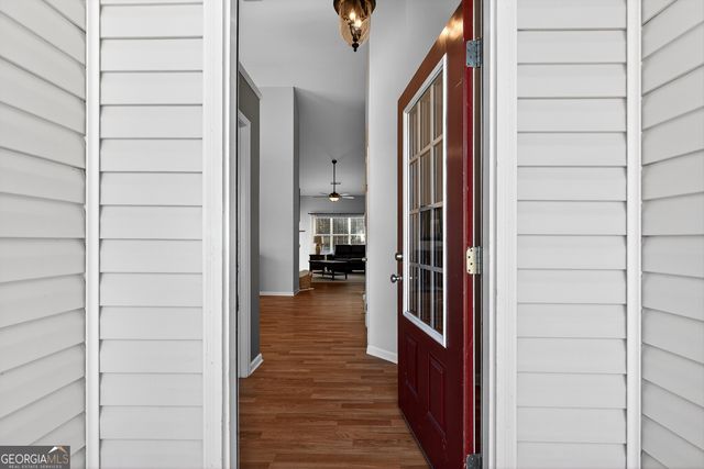 128 Meadowbrook Lane, Grantville, GA 30220