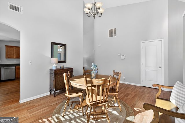 128 Meadowbrook Lane, Grantville, GA 30220