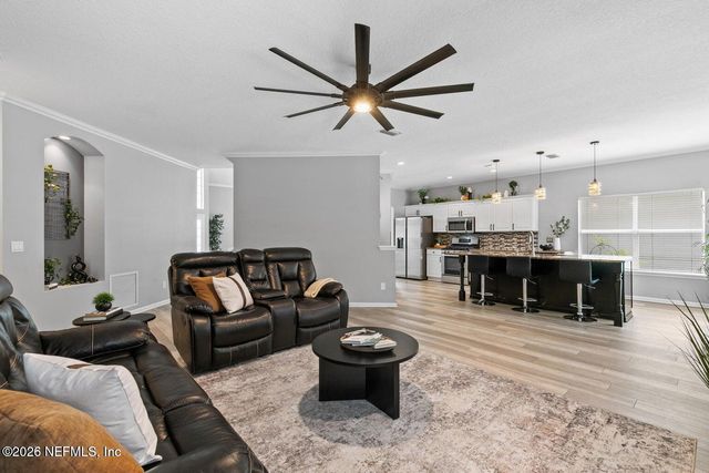 433 BIG TREE Road, Palm Valley, FL 32082