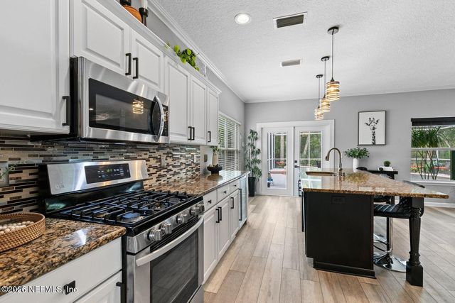 433 BIG TREE Road, Palm Valley, FL 32082