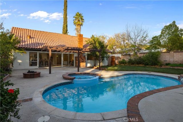 18838 Cabral, Canyon Country, CA 91351