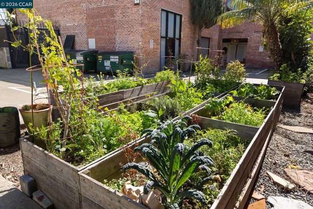 730 29Th St 10, Oakland, CA 94609