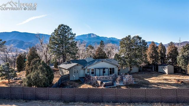1905 Mesa Road, Colorado Springs, CO 80904