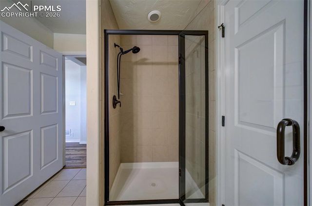 1905 Mesa Road, Colorado Springs, CO 80904