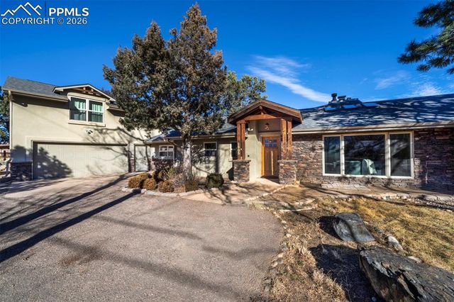 1905 Mesa Road, Colorado Springs, CO 80904