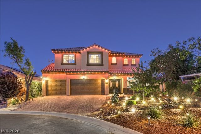 8148 Waltons Mill Court, Las Vegas, NV 89131