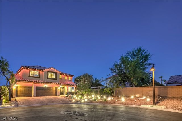 8148 Waltons Mill Court, Las Vegas, NV 89131