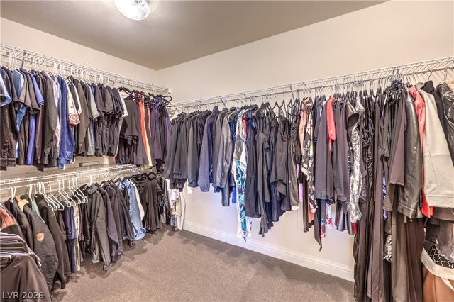 8148 Waltons Mill Court, Las Vegas, NV 89131