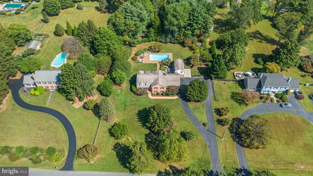 13309 CHESTNUT OAK DR, Darnestown, MD 20878
