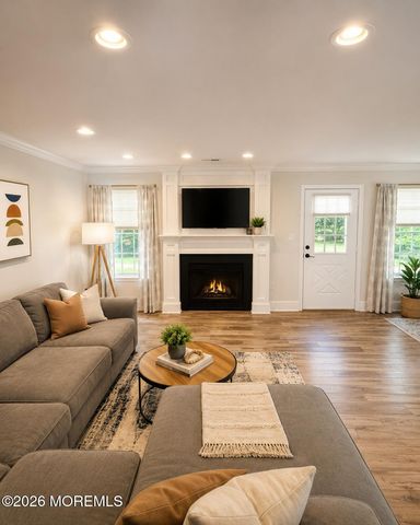22 Ross Terrace, Manalapan, NJ 07726