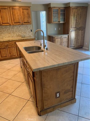 2835 S Bon View, Ontario, CA 91761