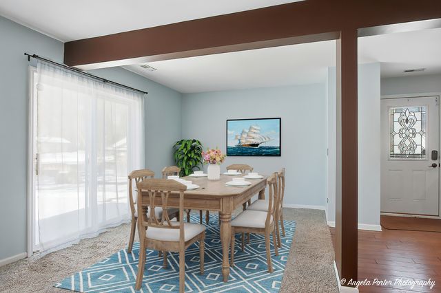 39450 N Circle Avenue, Antioch, IL 60002