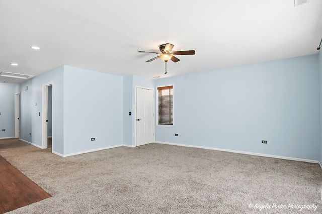 39450 N Circle Avenue, Antioch, IL 60002