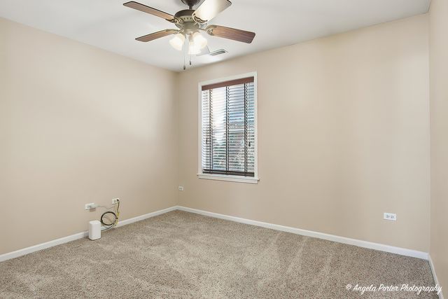 39450 N Circle Avenue, Antioch, IL 60002