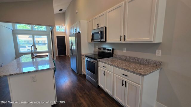 3217 Rice Court, Lansing, MI 48911