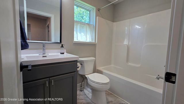 3217 Rice Court, Lansing, MI 48911